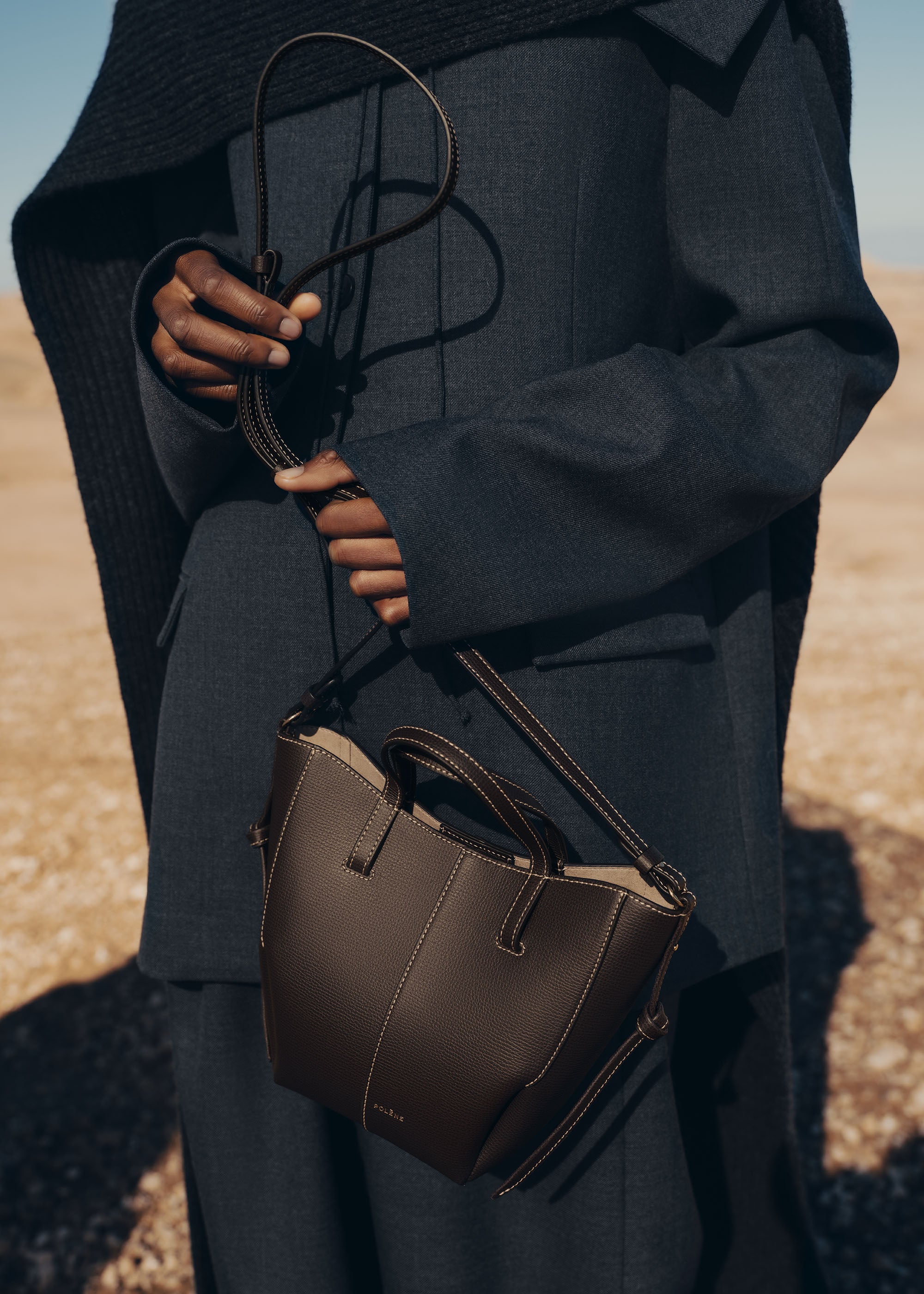 Polène | Bag - Cyme Tote Nano - Textured Ebony – Polène EU