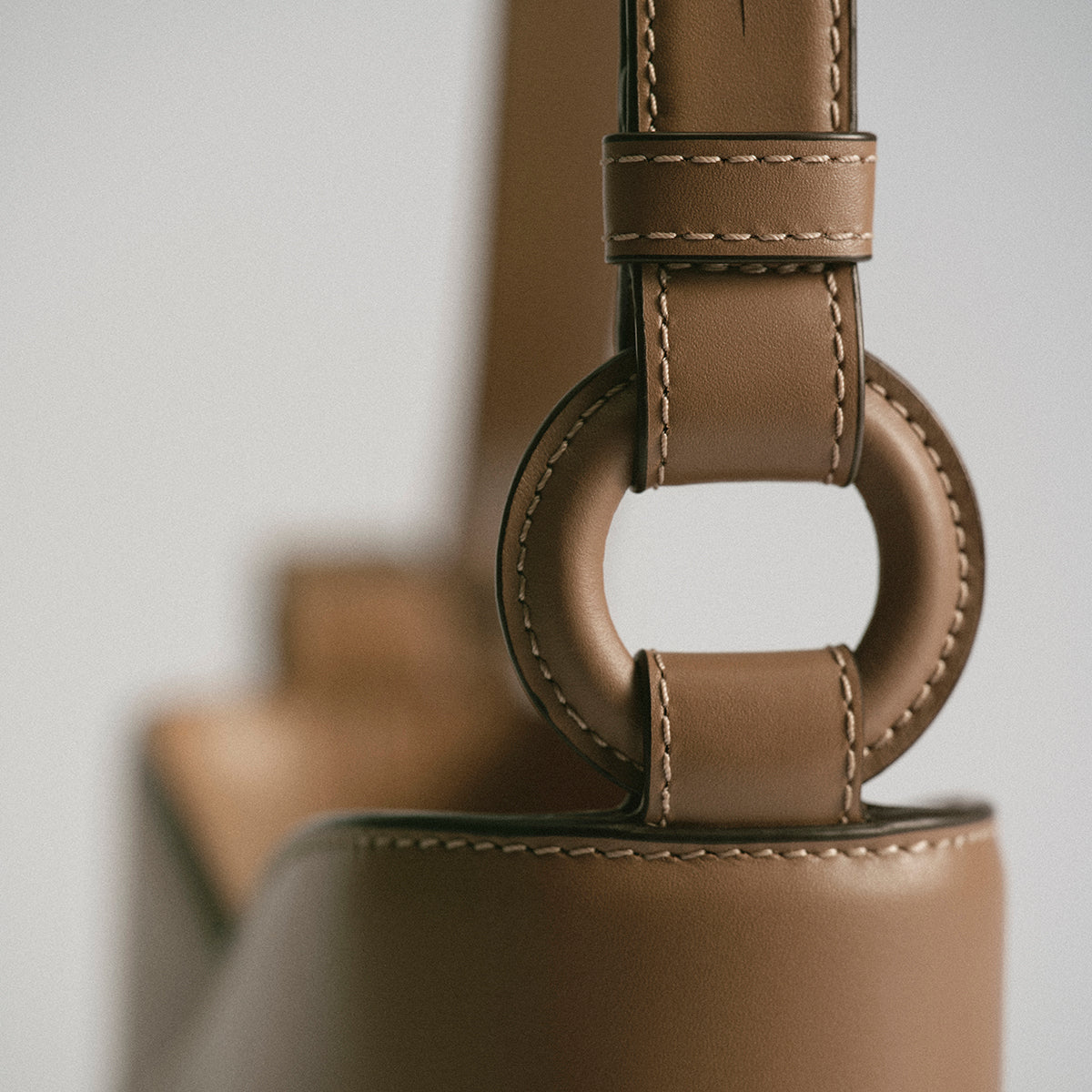 Polène Paris Nodde Smooth Taupe ポレーヌ Polène | Bag - Nodde - Smooth Taupe – Polène US