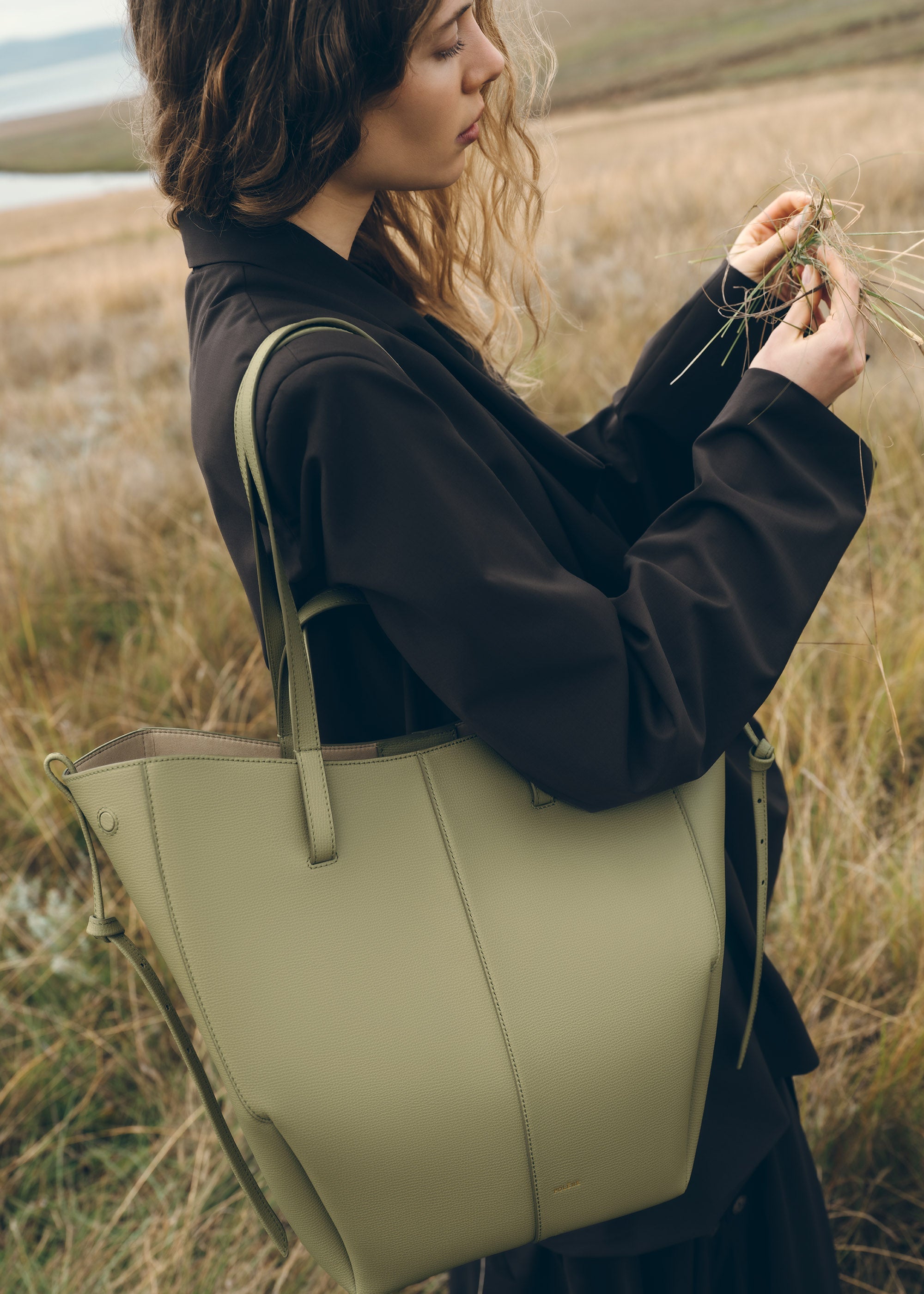 Polène | Bag - Cyme Tote - Textured Linden – Polène EU