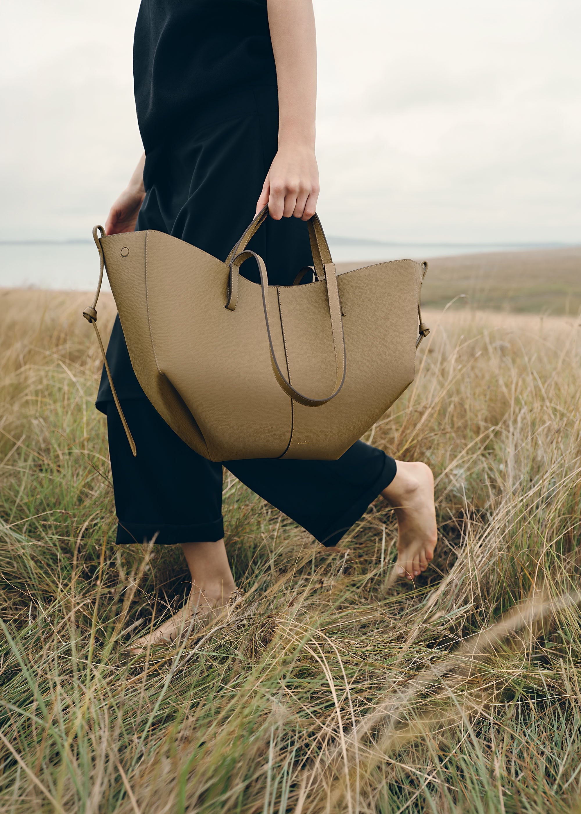 Polène | Bag - Cyme - Textured Smoky Olive – Polène EU